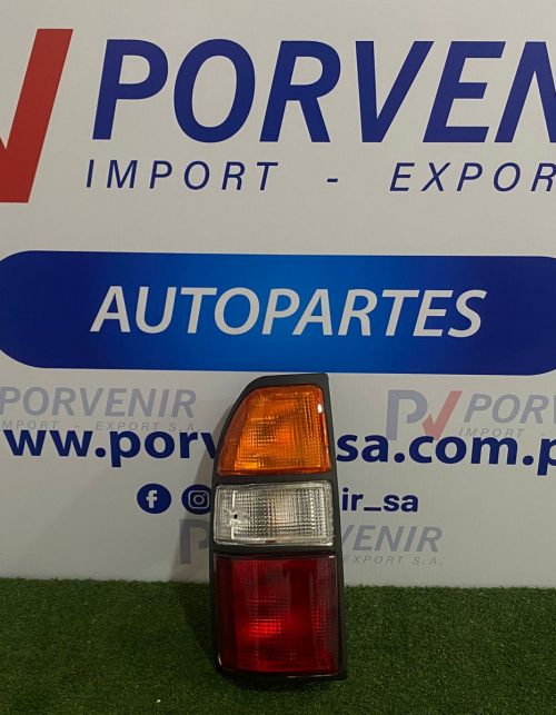 Faro Trasero LAND CRUISER - PRADO 1996 Tricolor