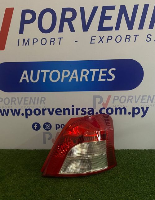 Faro Trasero NEW VITZ bicolor con LED