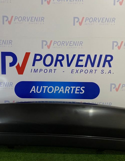 Paragolpe Trasero Toyota IST 2001 al 2005